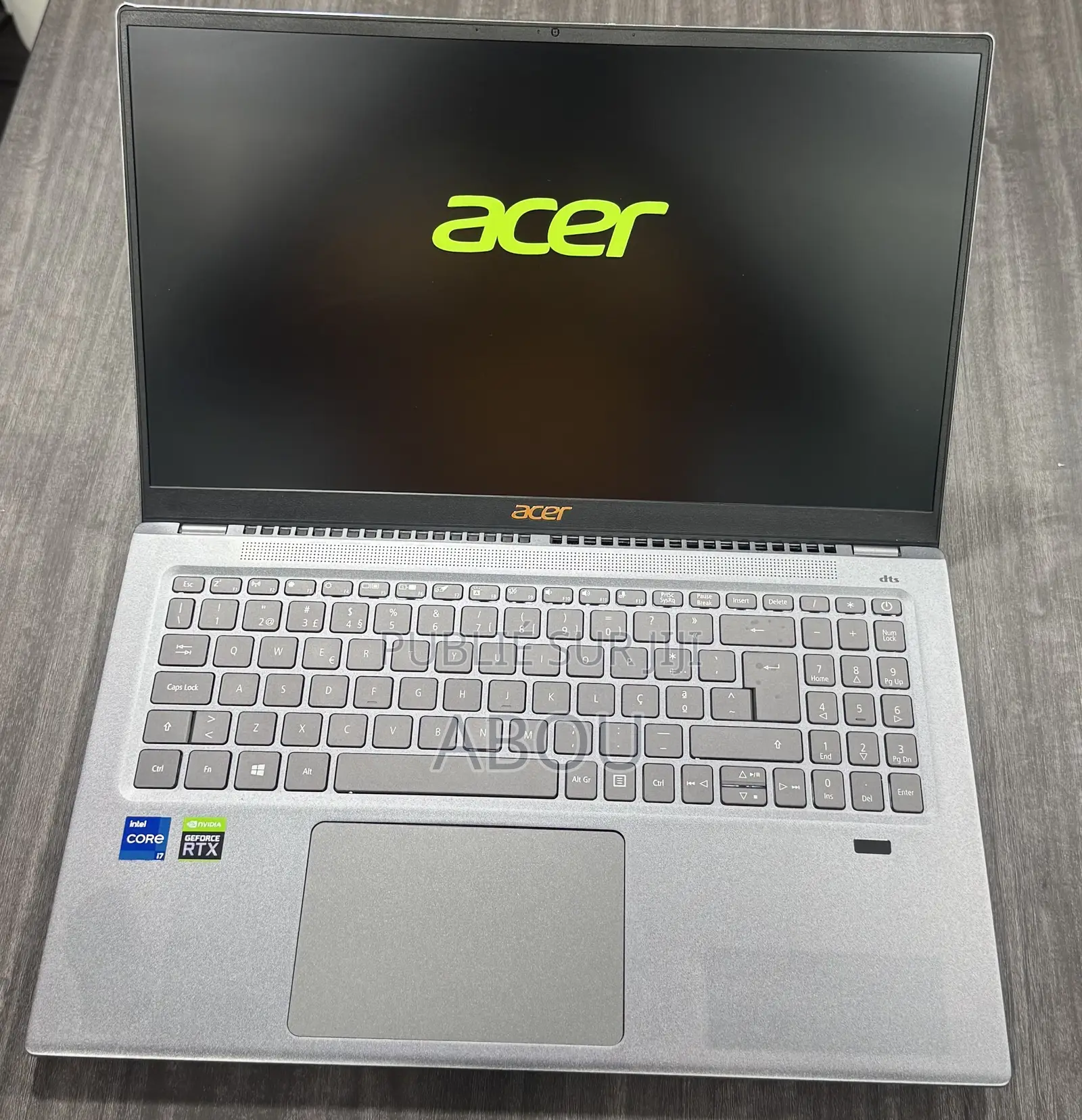 Ordinateur portable Acer Swift 16GB Intel Core i7 SSD 1T