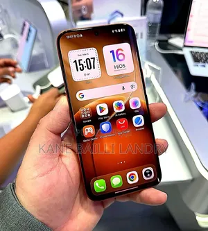 Nouveau Tecno Camon 50 Pro 256 GB Vert