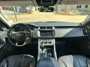 Land Rover Range Rover Sport HSE 4x4 (3.0L 6cyl 8A) 2017 Bleu