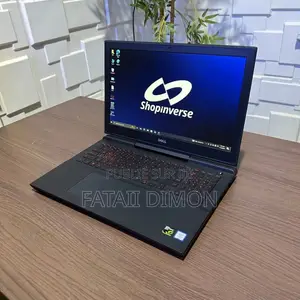 Nouveau Dell Precision 15 7550 16GB Intel Core i7 SSD 512GB