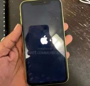 Nouveau Pomme iPhone 11 64 GB Jaune