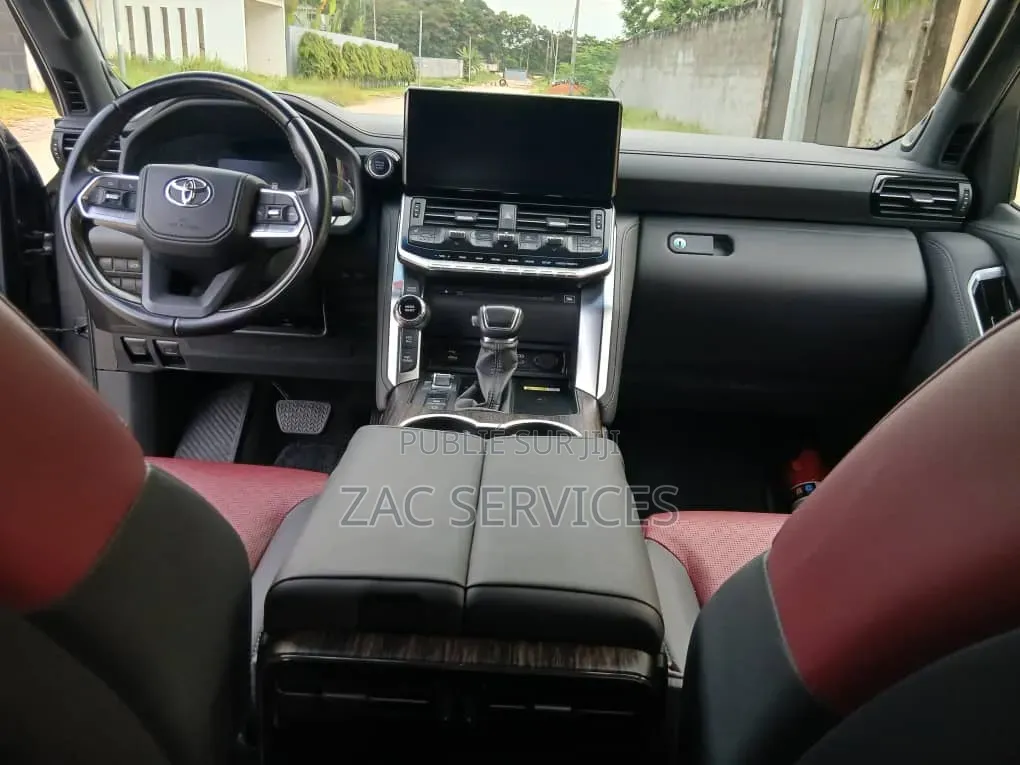 Toyota Land Cruiser 76 Series 2024 Noir