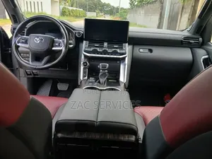 Toyota Land Cruiser 76 Series 2024 Noir