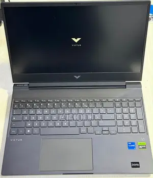 Ordinateur portable HP Victus 16 16GB Intel Core i5 SSD 512GB