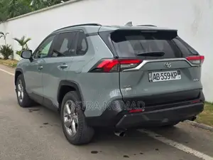 Toyota RAV4 2021 Vert