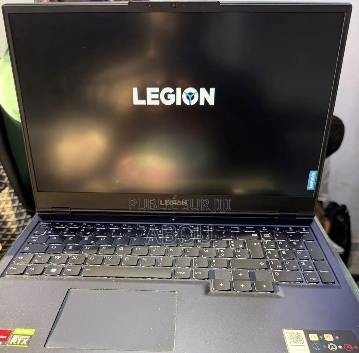 Ordinateur portable Lenovo Legion 5 16GB AMD Ryzen 5 SSD 512GB