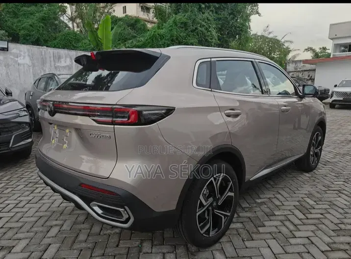 Nouveau Changan CS55 Plus 1.5 Petrol FWD 2025 Marron