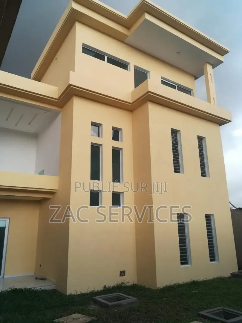 13chbre Duplex dans Zac Services, Cocody à Vendre