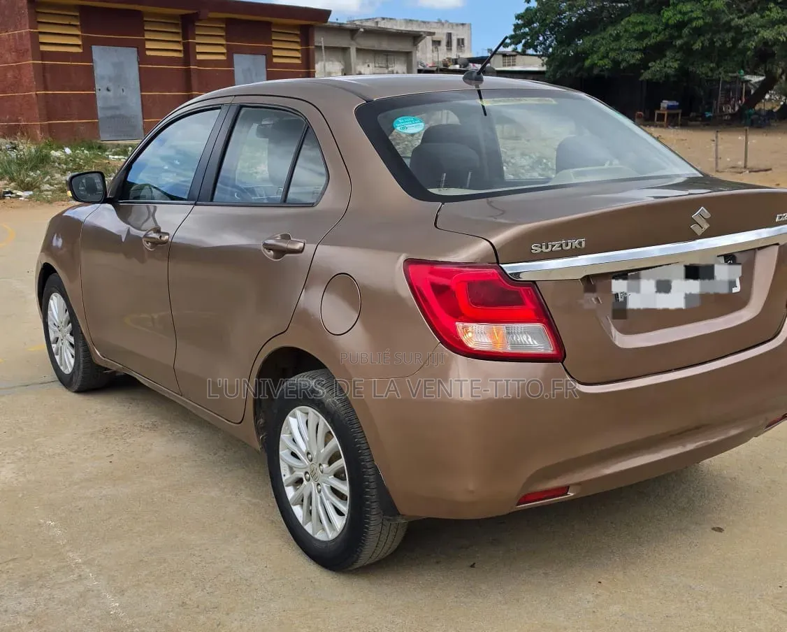Suzuki Dzire 2024 Marron