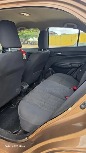 Suzuki Dzire 2024 Marron