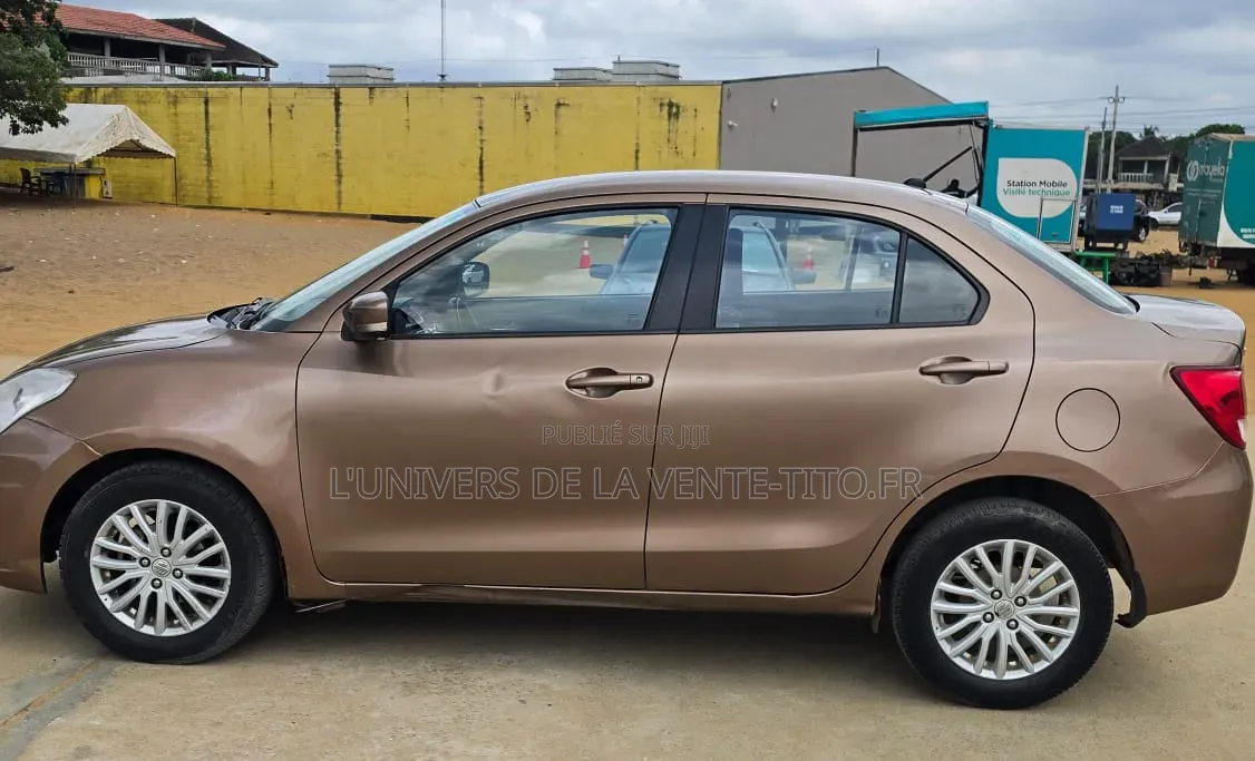 Suzuki Dzire 2024 Marron