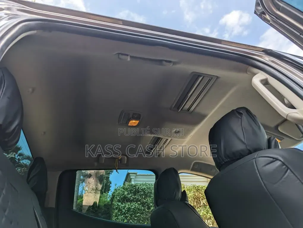 Mitsubishi L200 2020 Gris
