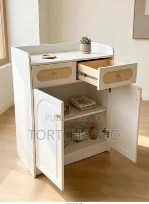  Buffet Blanc JD-A12 – Charme Intemporel, Style Irrésistible