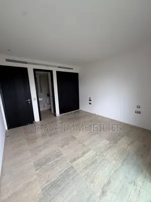 3chbre Appartement dans Massa Immobilier, Cocody à Louer