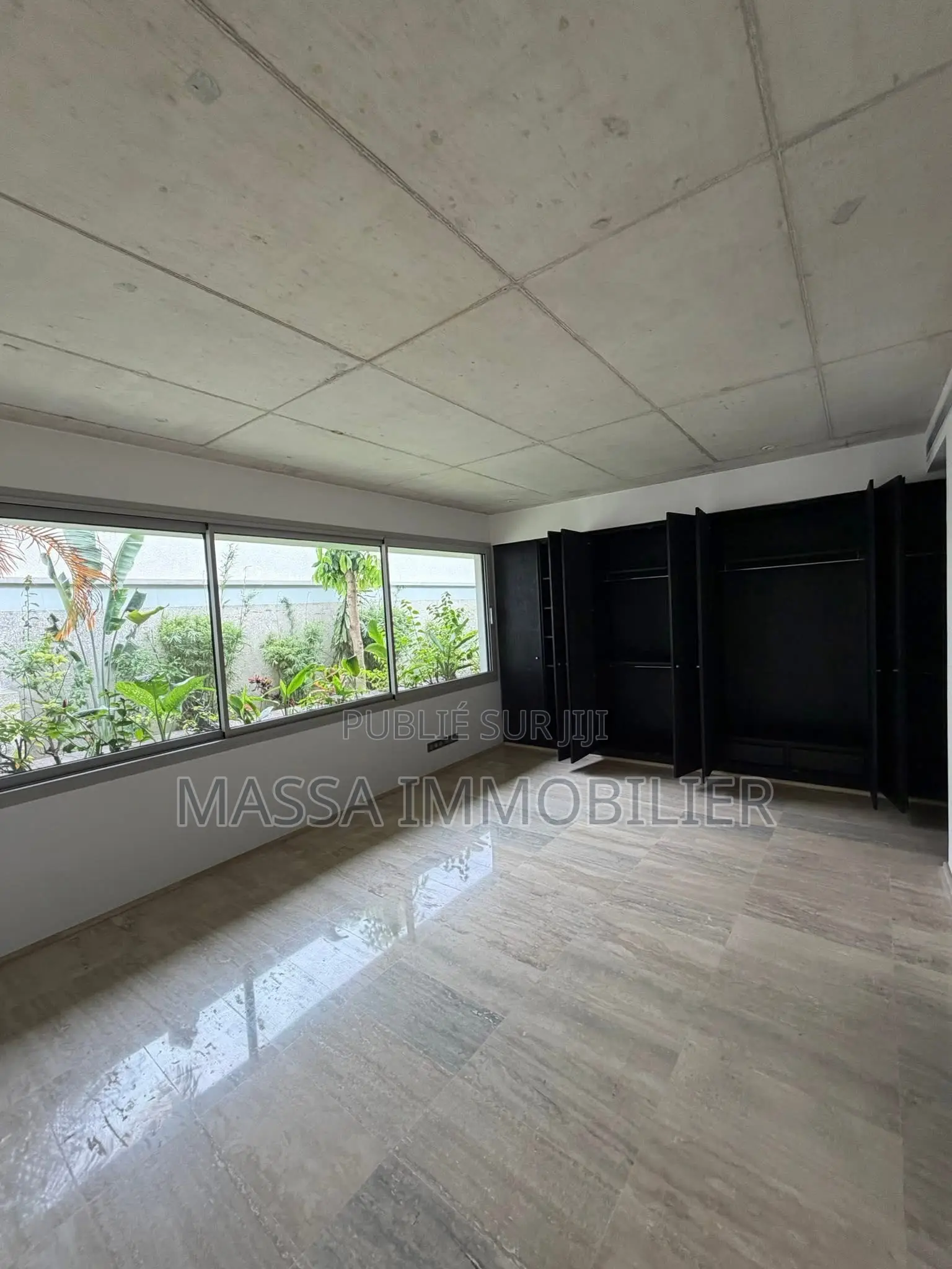 3chbre Appartement dans Massa Immobilier, Cocody à Louer