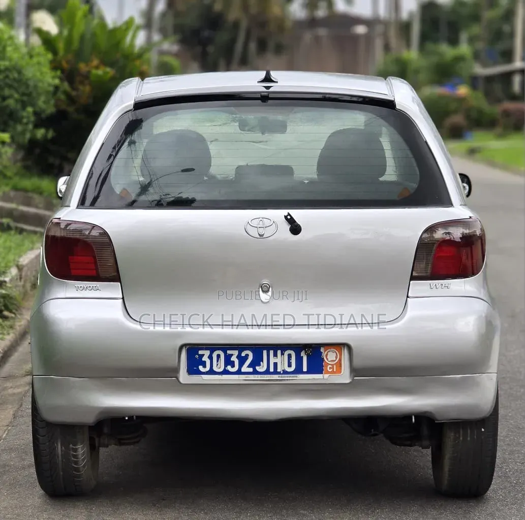 Toyota Yaris 2003 Gris