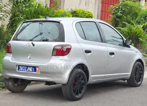 Toyota Yaris 2003 Gris