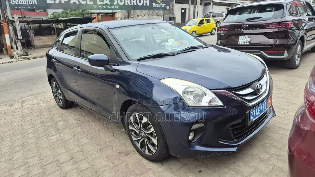 Toyota Starlet 2024 Bleu