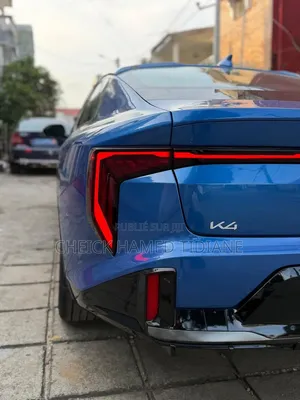 Kia K4 2025 Bleu