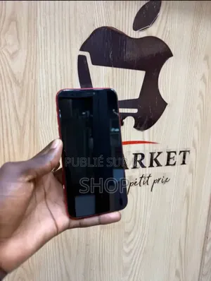 Pomme iPhone 11 128 GB Rouge