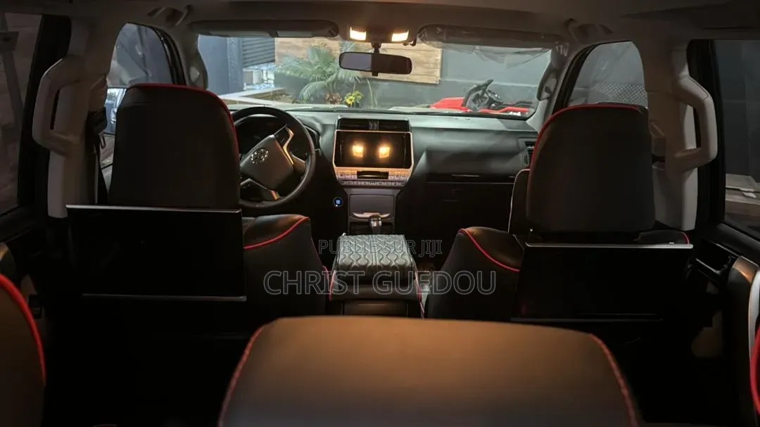 Toyota Land Cruiser Prado 2023 Noir