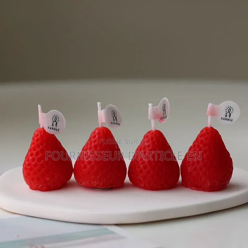Bougies Parfumées À La Fraise.
