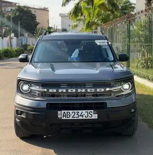 Ford Bronco 2022 Gris