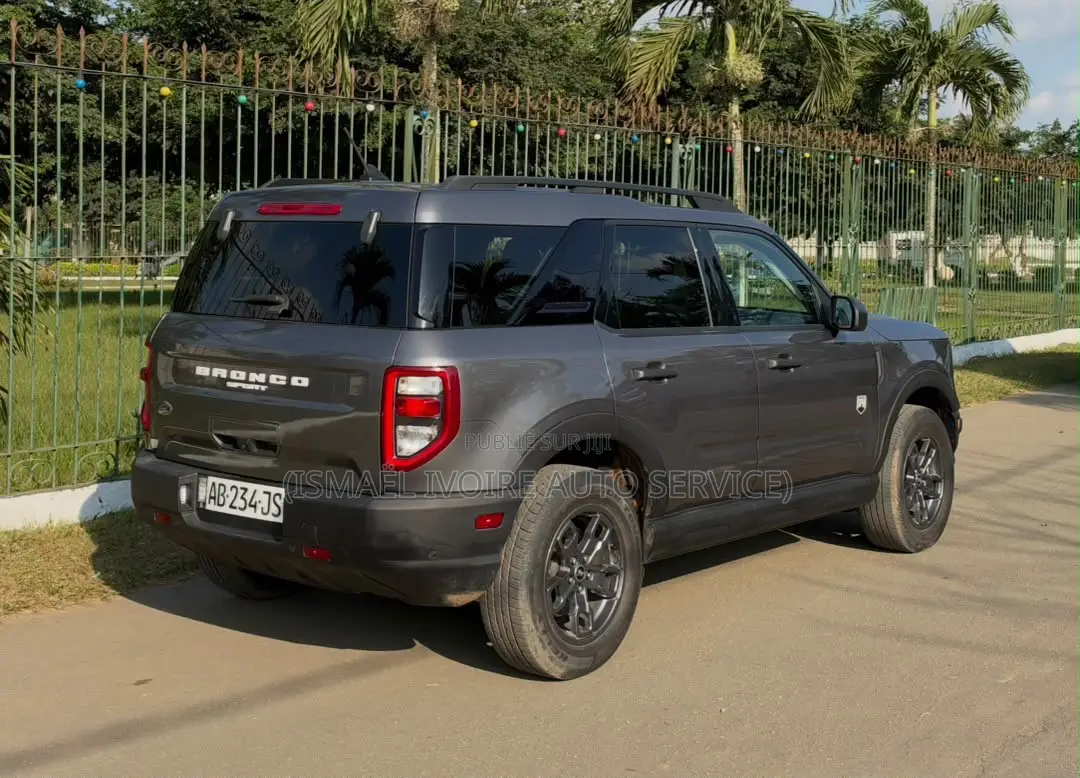Ford Bronco 2022 Gris