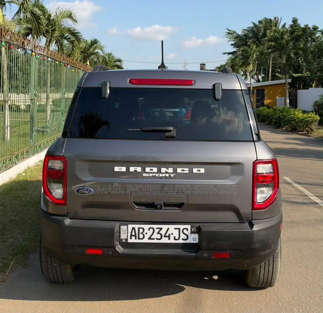 Ford Bronco 2022 Gris