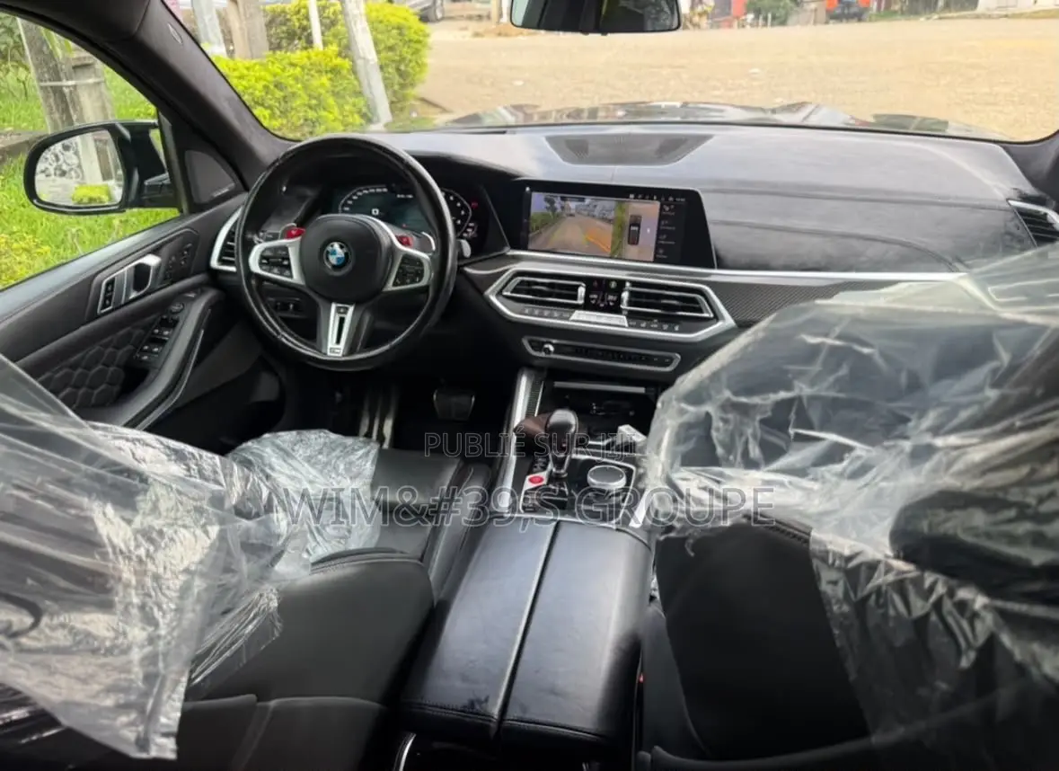 Nouveau BMW X5 M50i 2023 Gris