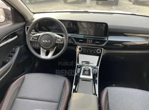 Nouveau Kia Seltos 2026 Blanc cassé