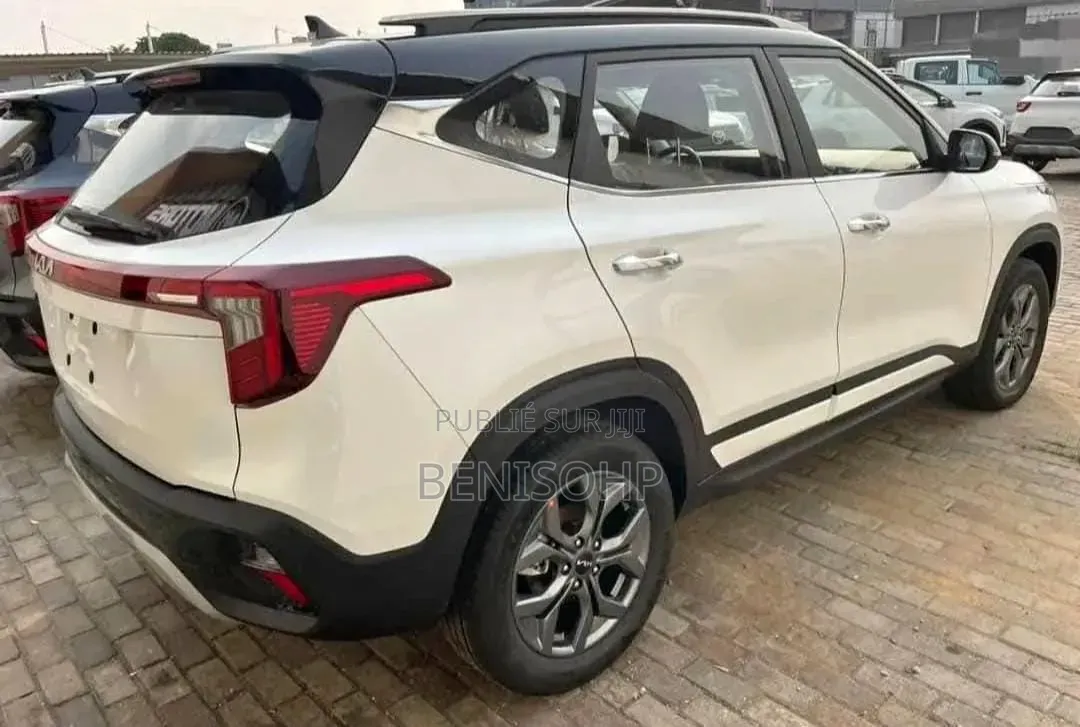 Nouveau Kia Seltos 2026 Blanc cassé