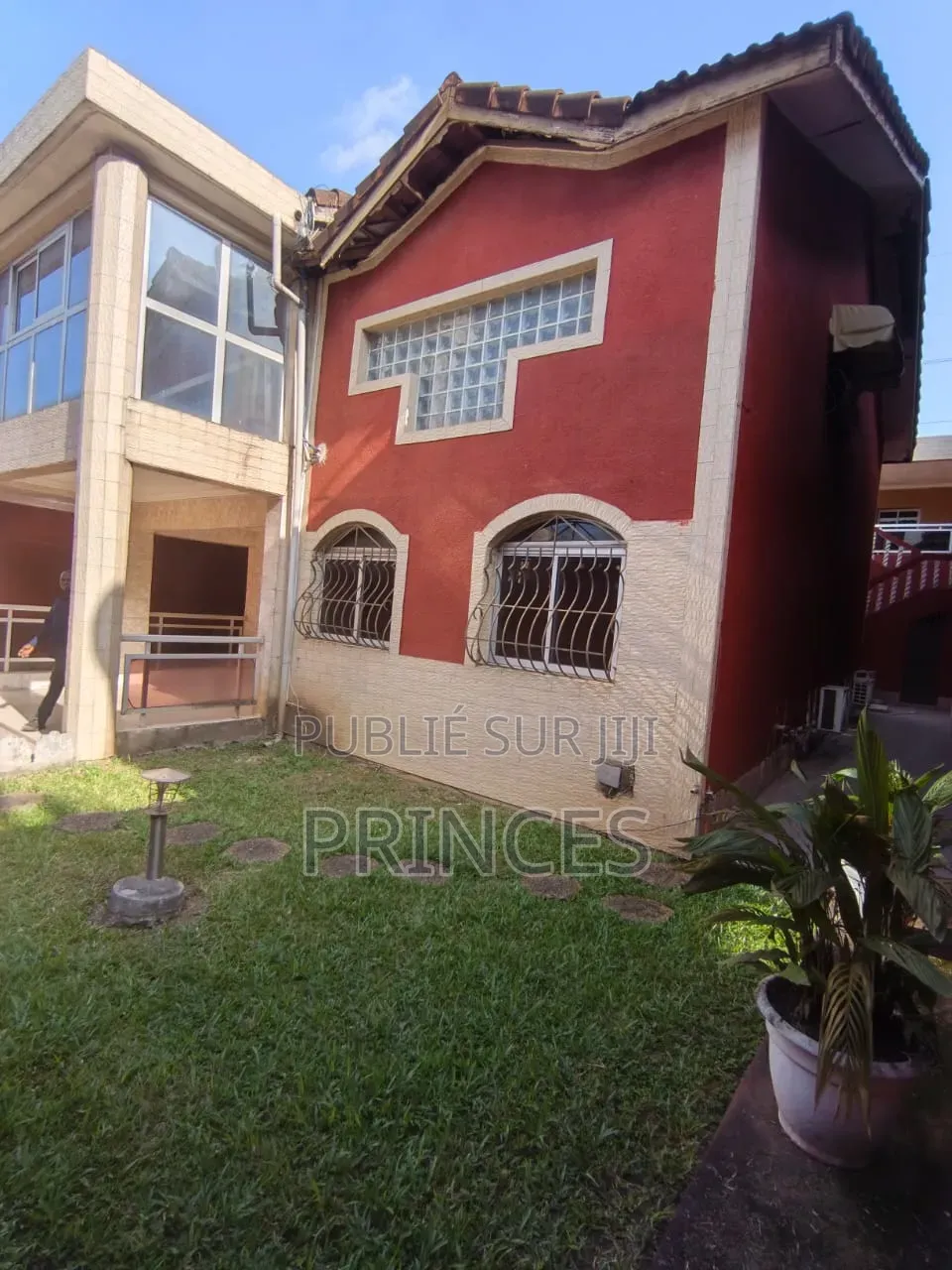 10chbre Duplex dans Prince Immobilier, Cocody à Vendre