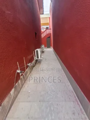 10chbre Duplex dans Prince Immobilier, Cocody à Vendre