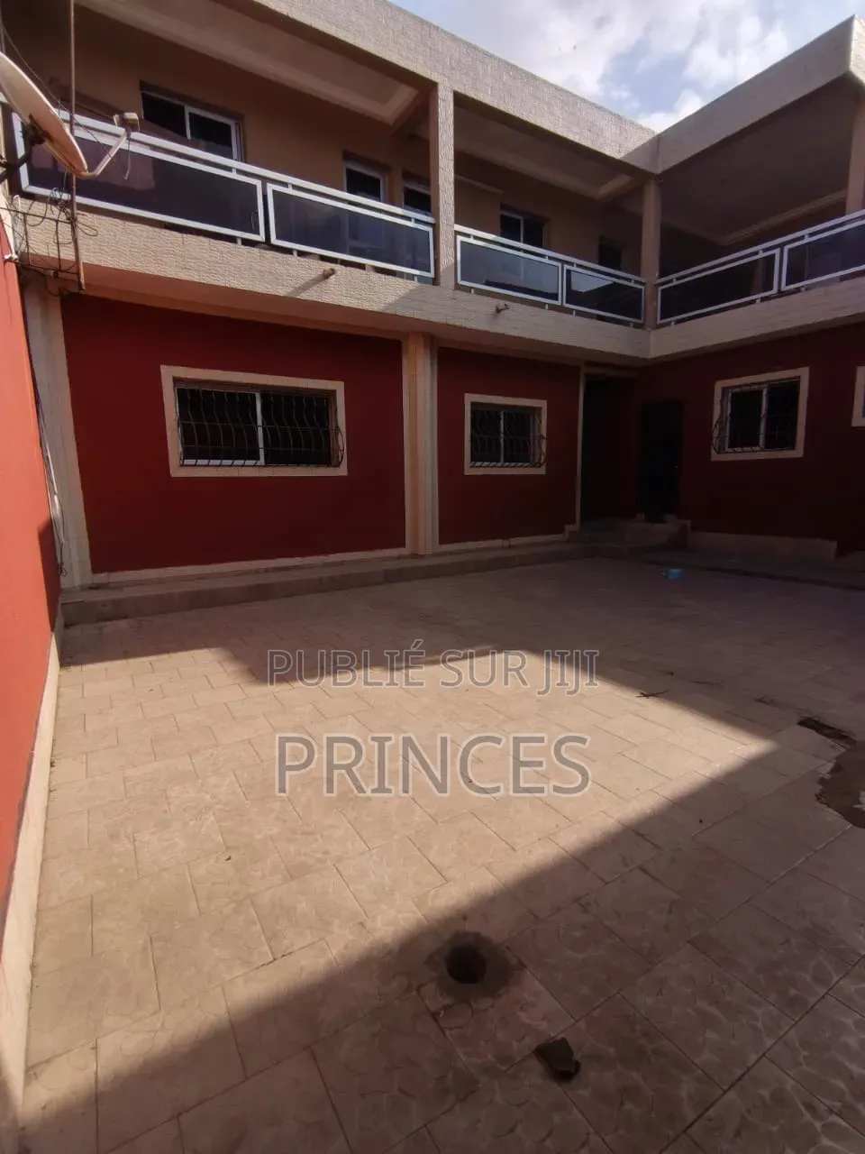 10chbre Duplex dans Prince Immobilier, Cocody à Vendre