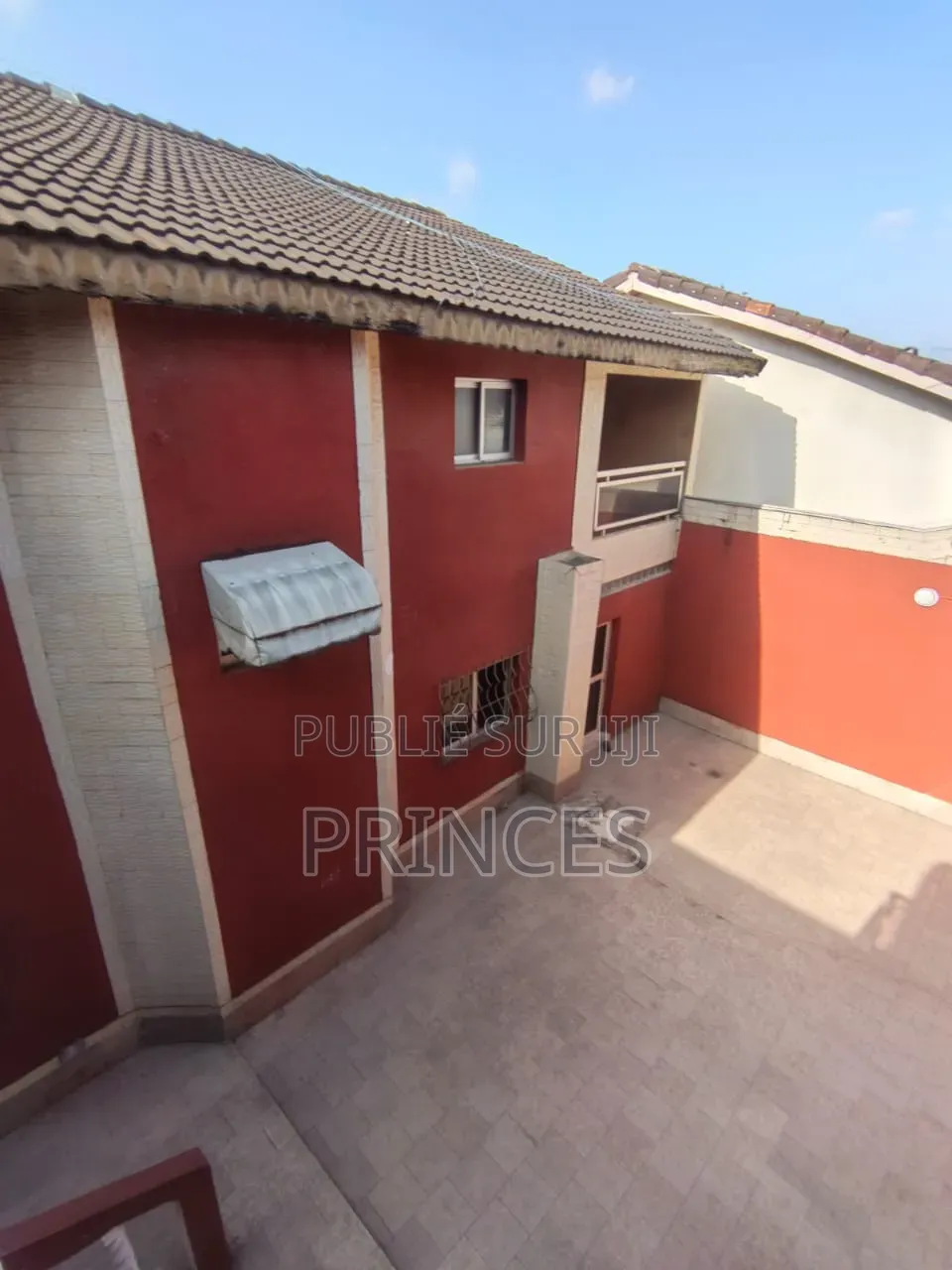 10chbre Duplex dans Prince Immobilier, Cocody à Vendre