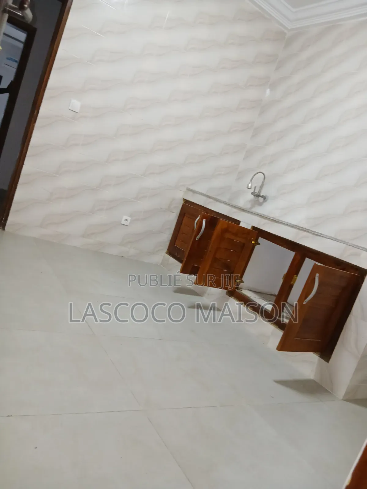 3chbre Appartement dans Lascoco Maison, Cocody à Louer