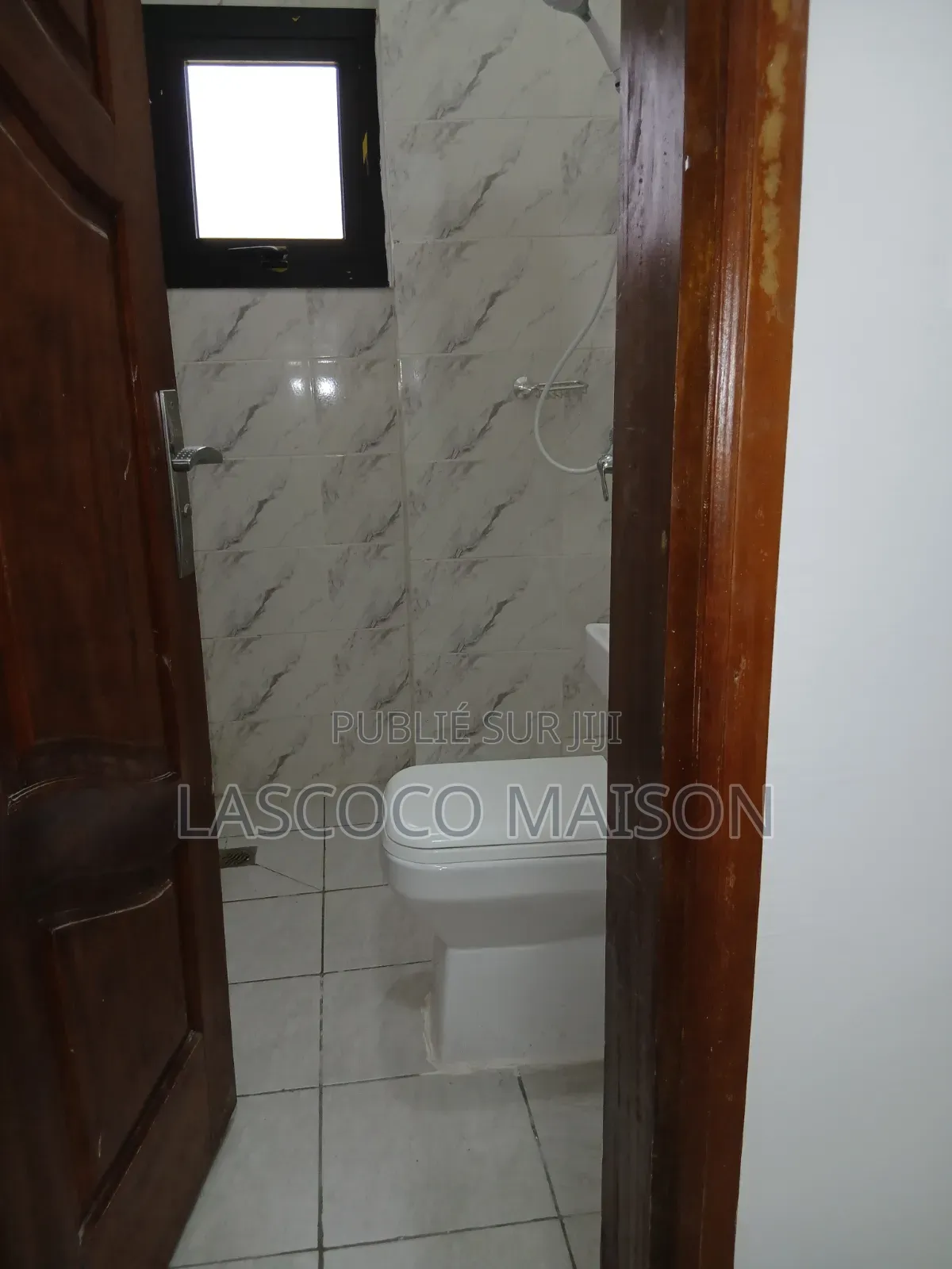 3chbre Appartement dans Lascoco Maison, Cocody à Louer