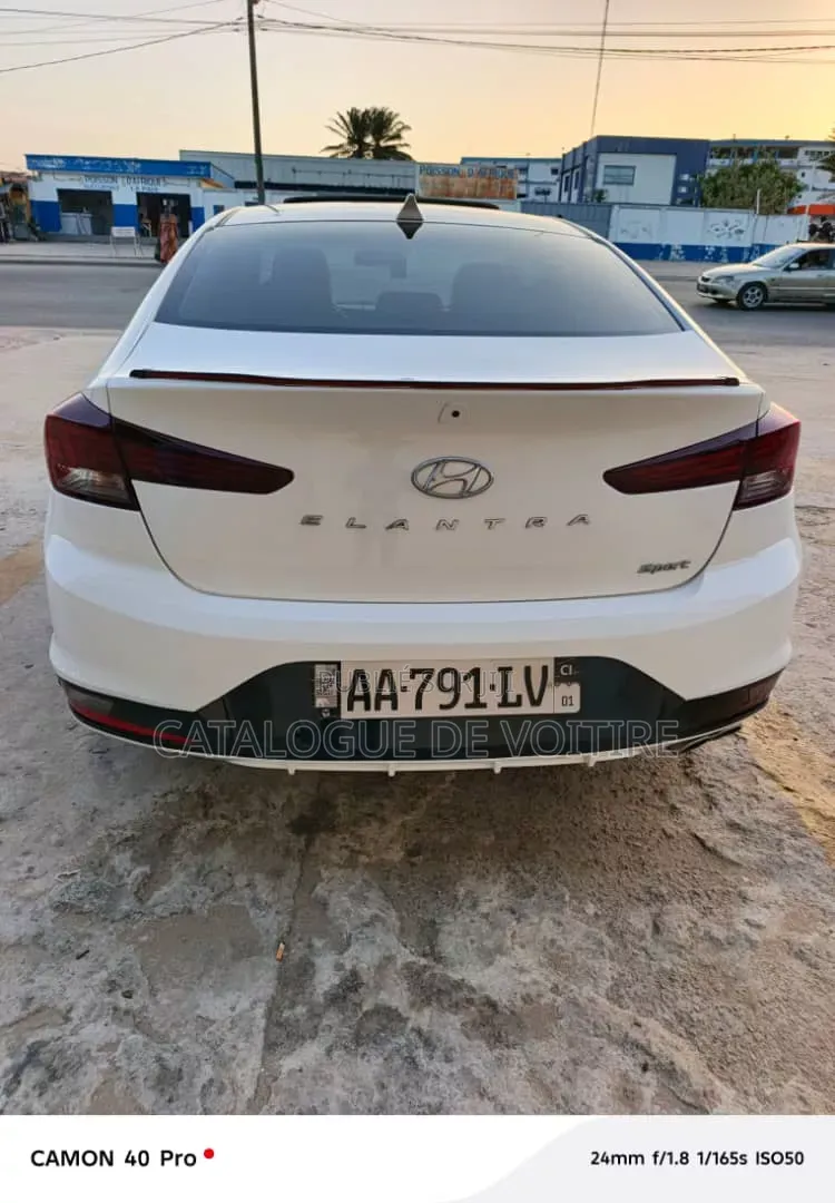 Hyundai Elantra 2020 Blanc