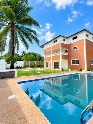 11chbre Duplex dans Regis, Cocody à Louer