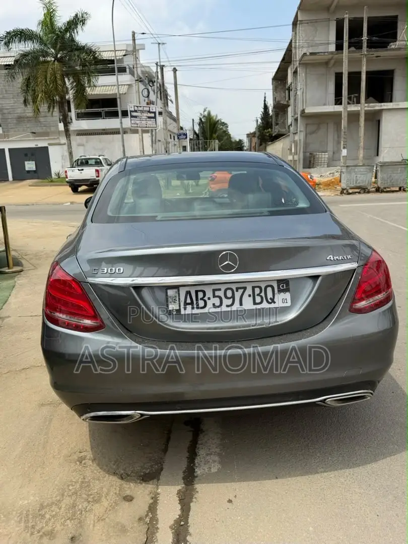 Mercedes-Benz C300 2020 Gris