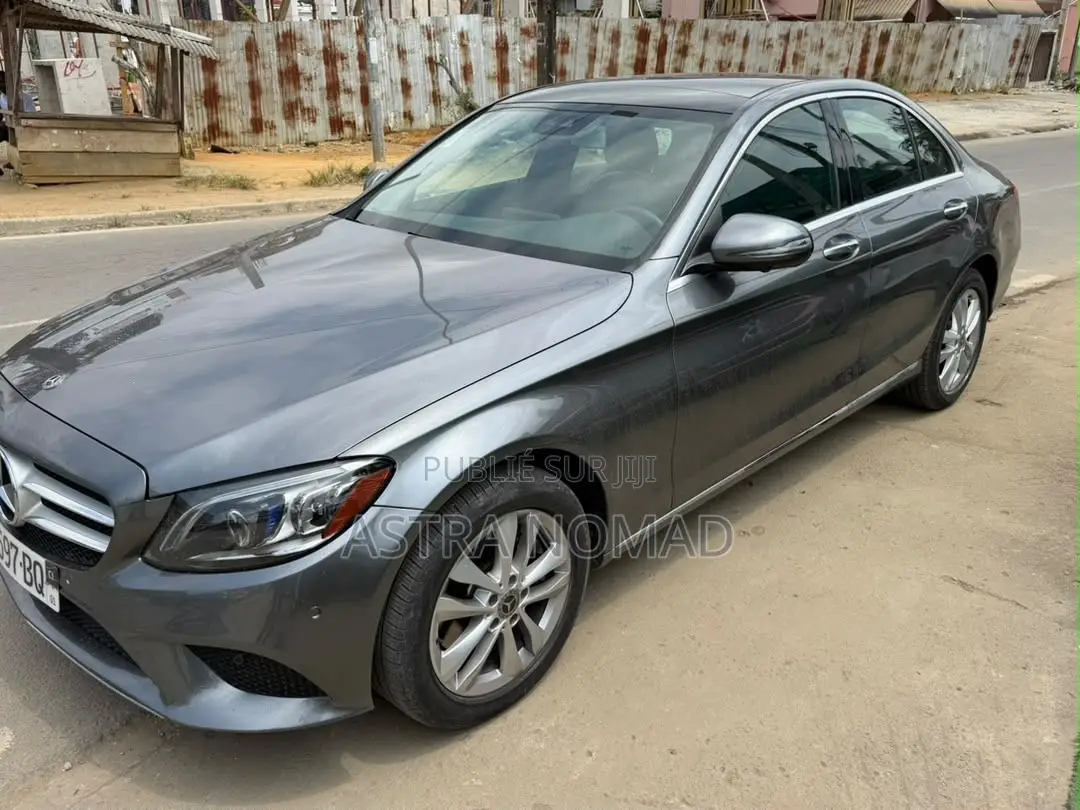 Mercedes-Benz C300 2020 Gris
