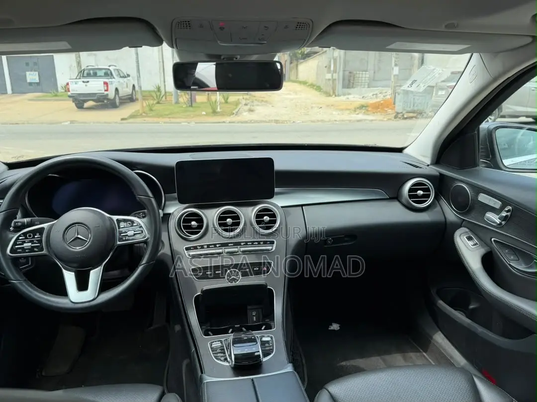 Mercedes-Benz C300 2020 Gris