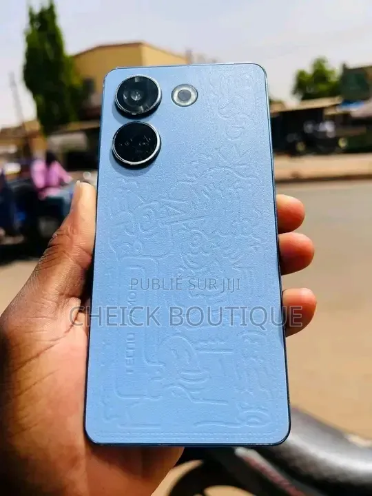 Nouveau Tecno Camon 20 128 GB Bleu