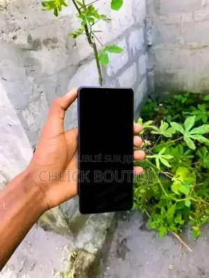 Nouveau Tecno Camon 20 128 GB Bleu