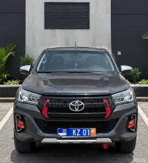 Toyota Hilux SR 4x4 2018 Noir