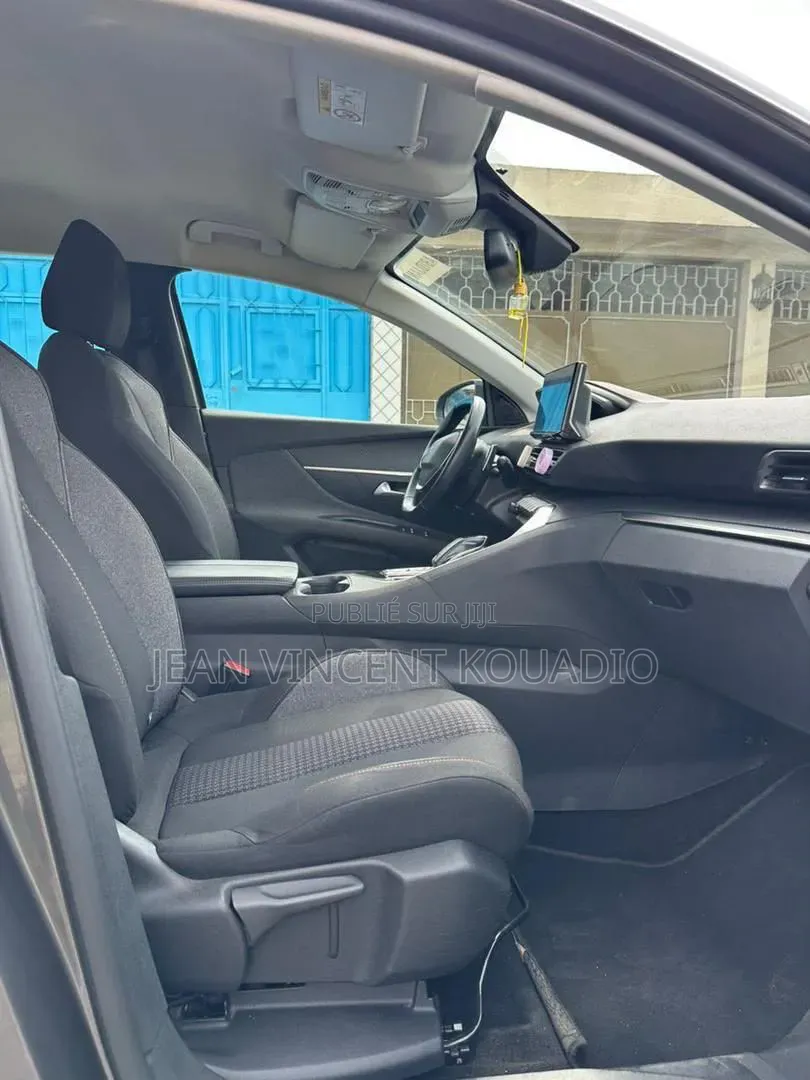 Peugeot 3008 2021 Argenté