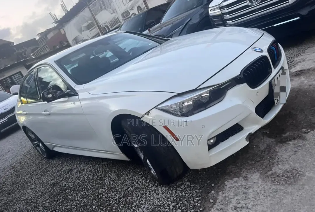 BMW 330i 2018 Blanc
