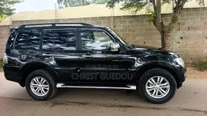 Mitsubishi Pajero 2022 Noir