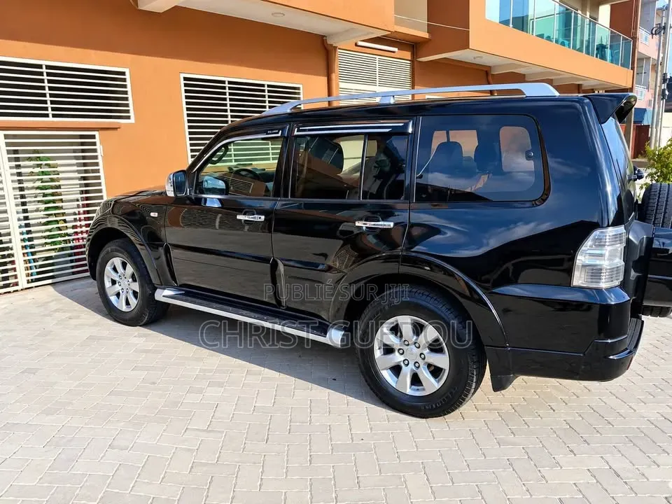 Mitsubishi Pajero 2016 Noir